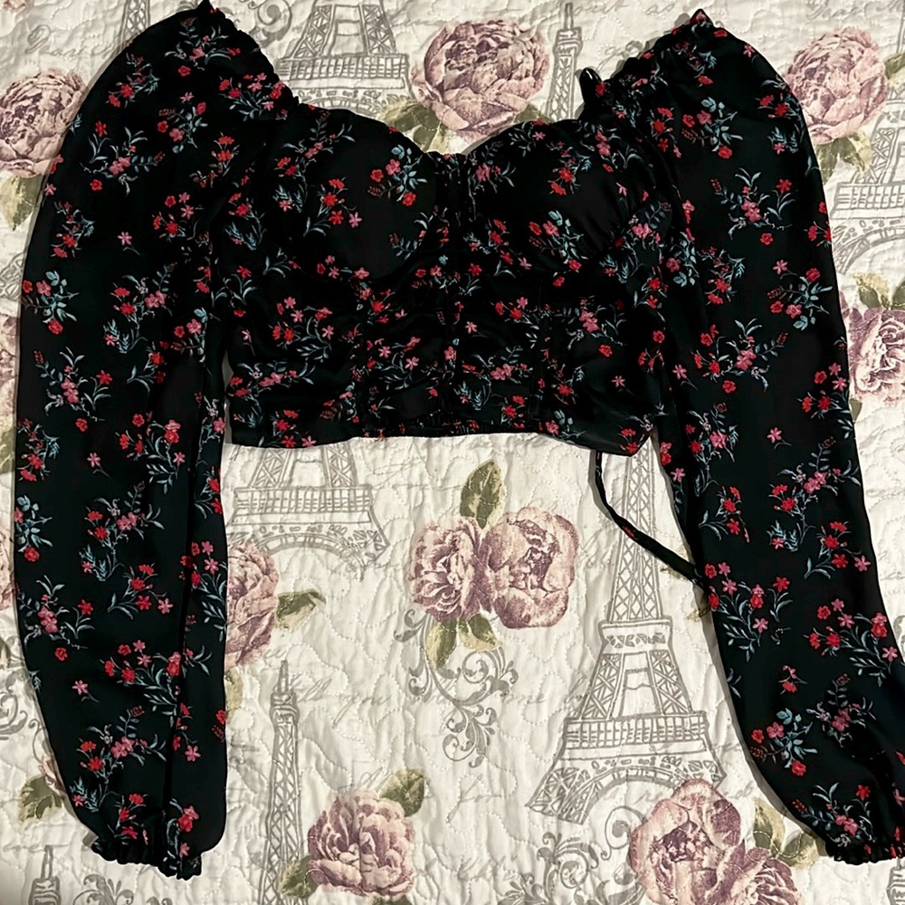 Black Floral Crop Top